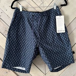Men’s Lulu lemon Bowline Shorts 8’